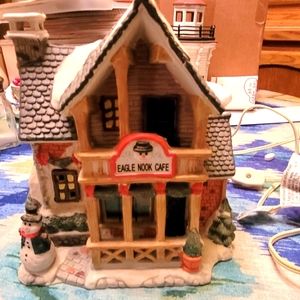 2005 Christmas Street EAGLE NOOK CAFE Collection Lighted Village House